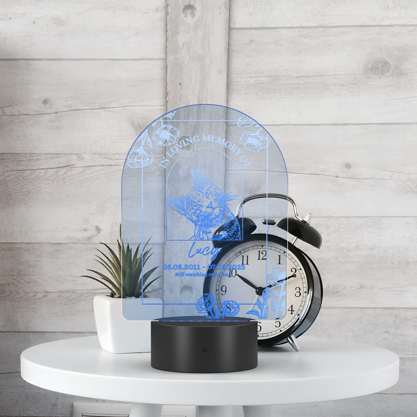 Memorial_Pet_Night_Light_Arc_Lifestyle_White_Table_Mockup.png