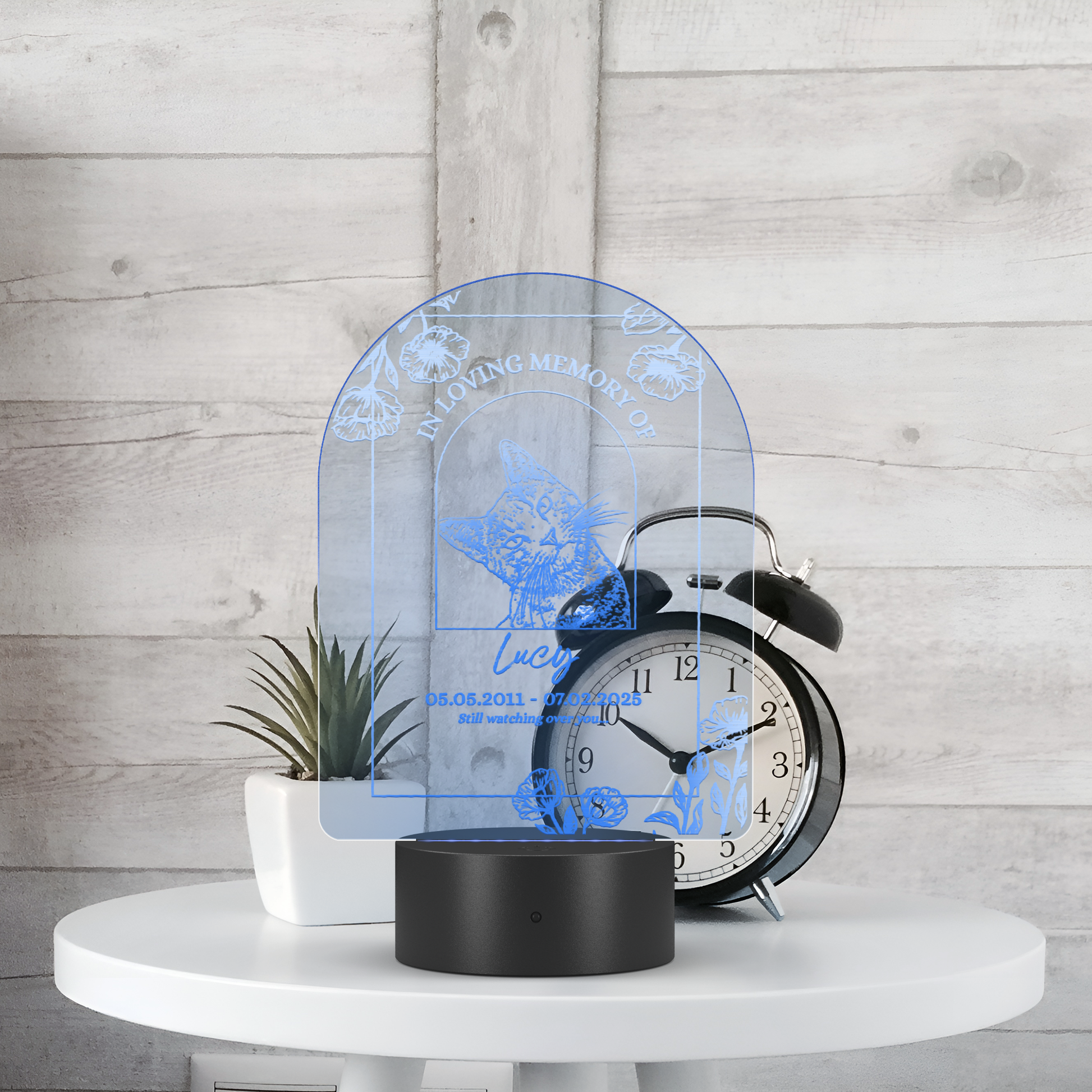 Memorial_Pet_Night_Light_Arc_Lifestyle_White_Table_Mockup.png
